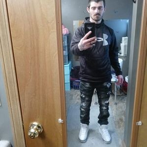 Meet your Posher, Ty